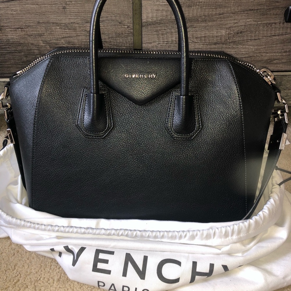 Givenchy Large Antigona